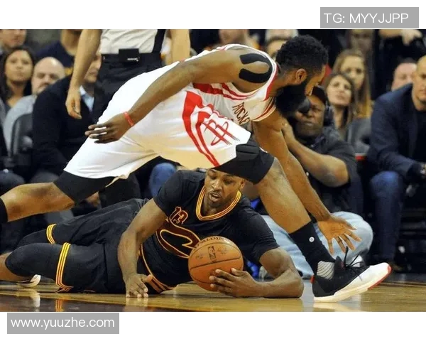 成都飞盘队防守策略解析与战术运用探讨